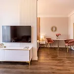 Apartmán Zloty Lotos-srodmiescie Z Darmowym Parkingiem *