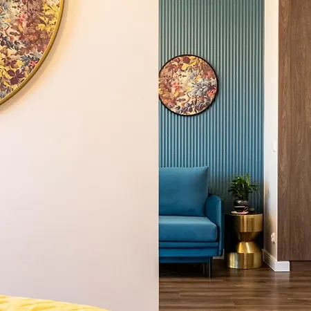 Złoty Lotos-śródmieście Z Darmowym Parkingiem Apartamento