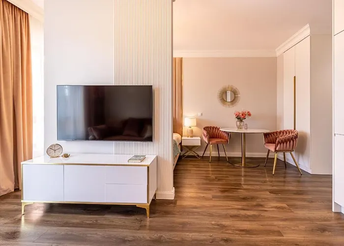 Apartmán Zloty Lotos-srodmiescie Z Darmowym Parkingiem *