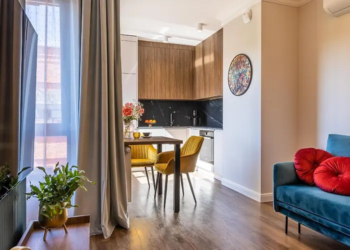 Zloty Lotos-srodmiescie Z Darmowym Parkingiem *